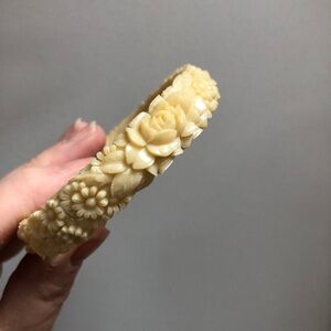 Vintage Floral Bangle Bracelet